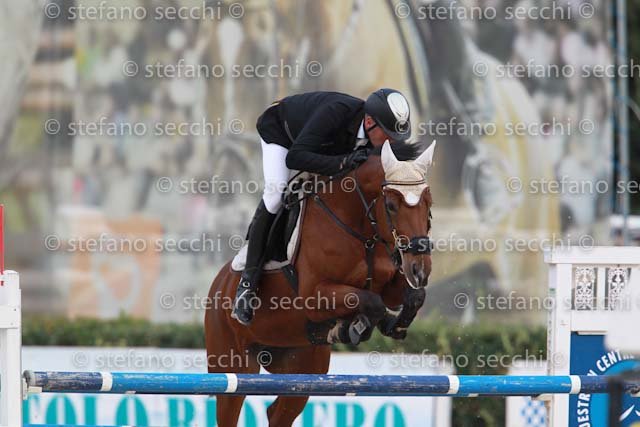 ARNOLD_NIKITA_GIO CAV 2011_SS3_9504.jpg